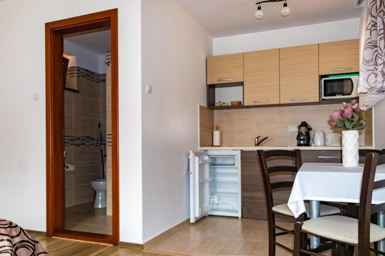 Casa Tofi Vendeghaz Aparthotel Praid Luaran gambar