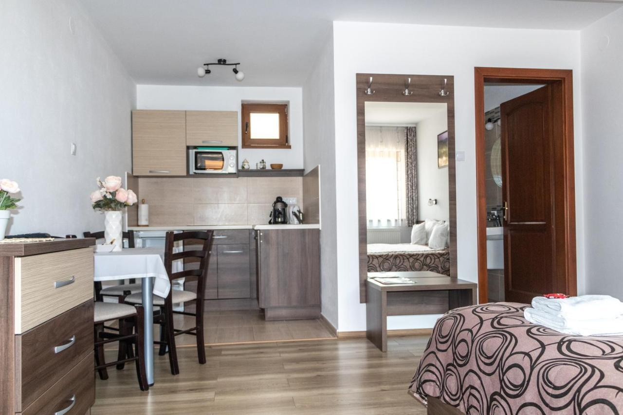 Casa Tofi Vendeghaz Aparthotel Praid Luaran gambar
