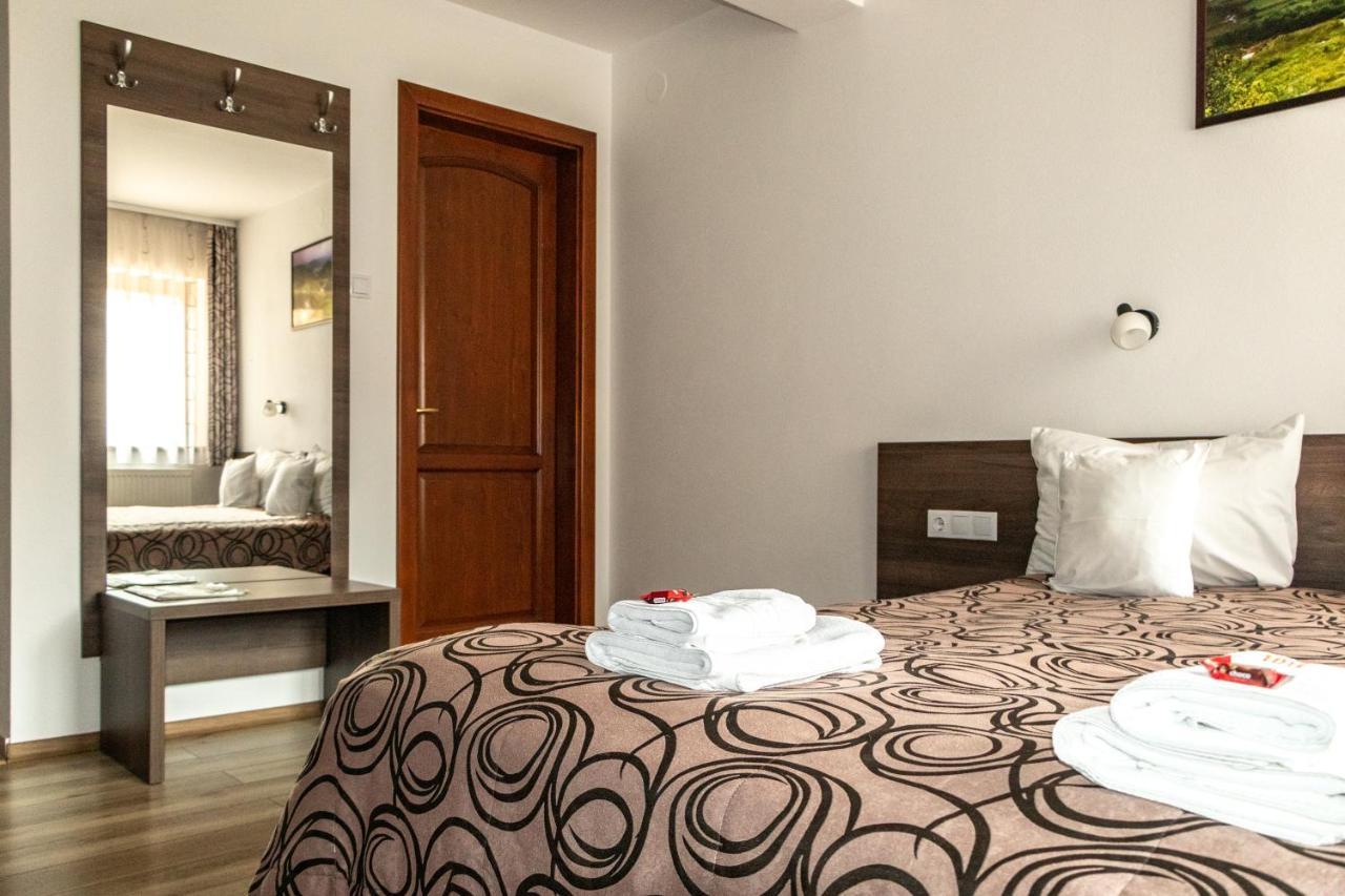 Casa Tofi Vendeghaz Aparthotel Praid Luaran gambar