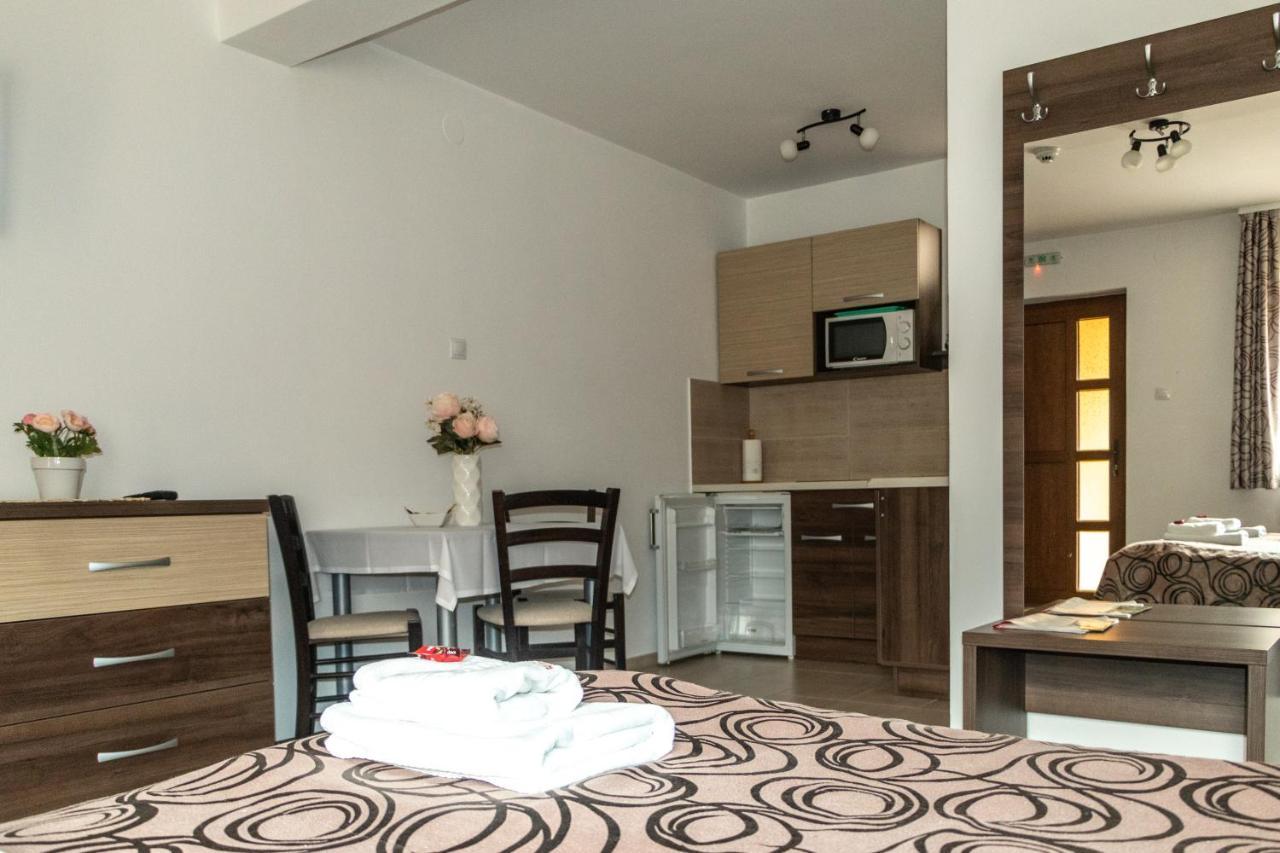 Casa Tofi Vendeghaz Aparthotel Praid Luaran gambar
