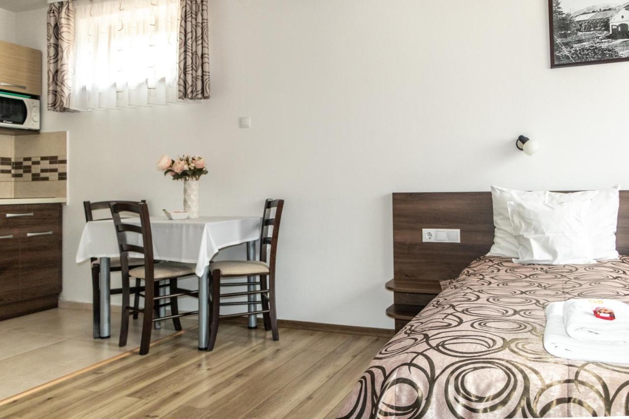 Casa Tofi Vendeghaz Aparthotel Praid Luaran gambar
